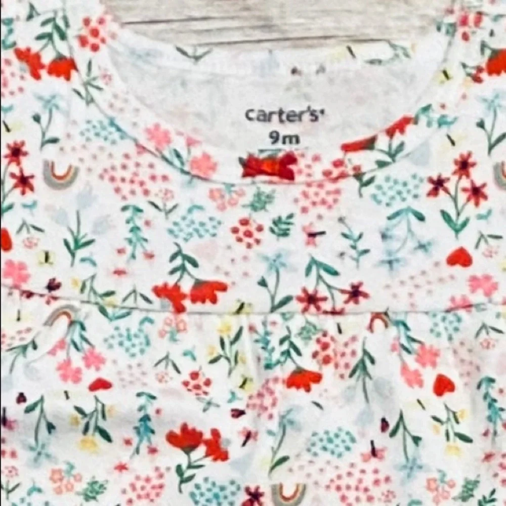📌🆕 Carter’s • Floral • Bodysuit